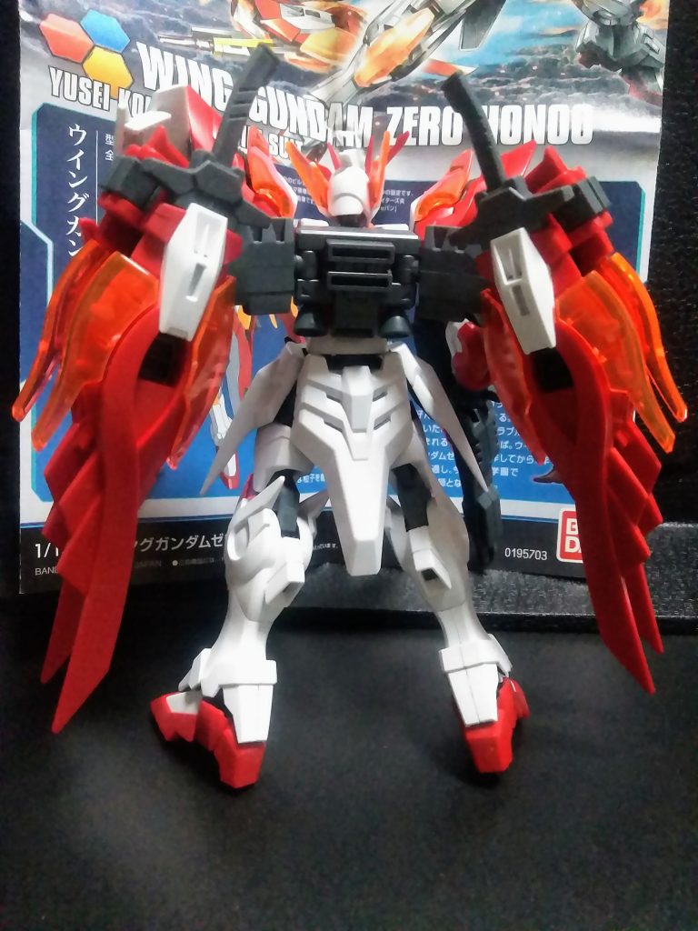 掲載誌は『ホビー ジャパン』半年間の連載だった記憶です。主人公は『コウエン・ユウセイ』ガンプラは『Z ガンダム炎』『デスティニー ガンダム 炎』と続き『ウイング ガンダム ゼロ 炎』となります。十数年前なのでうろ覚えです😥