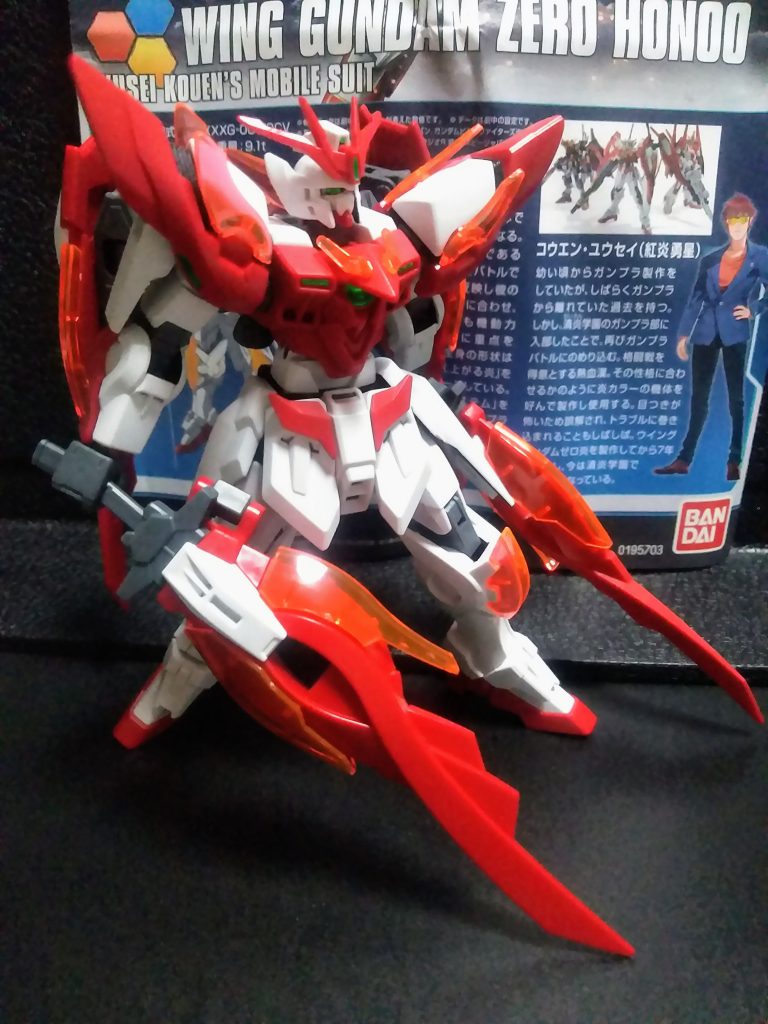 はい。此方が専用バスターソード『ハイパー カレトヴルッフ』です。主人公は前 2 機体の時から『ガンダム アスト レイレッド フレームの装備 カレトヴルッフ』を愛用していて、引き継ぐ形でこの武装となっております。(こういう設定なんかいい😍)