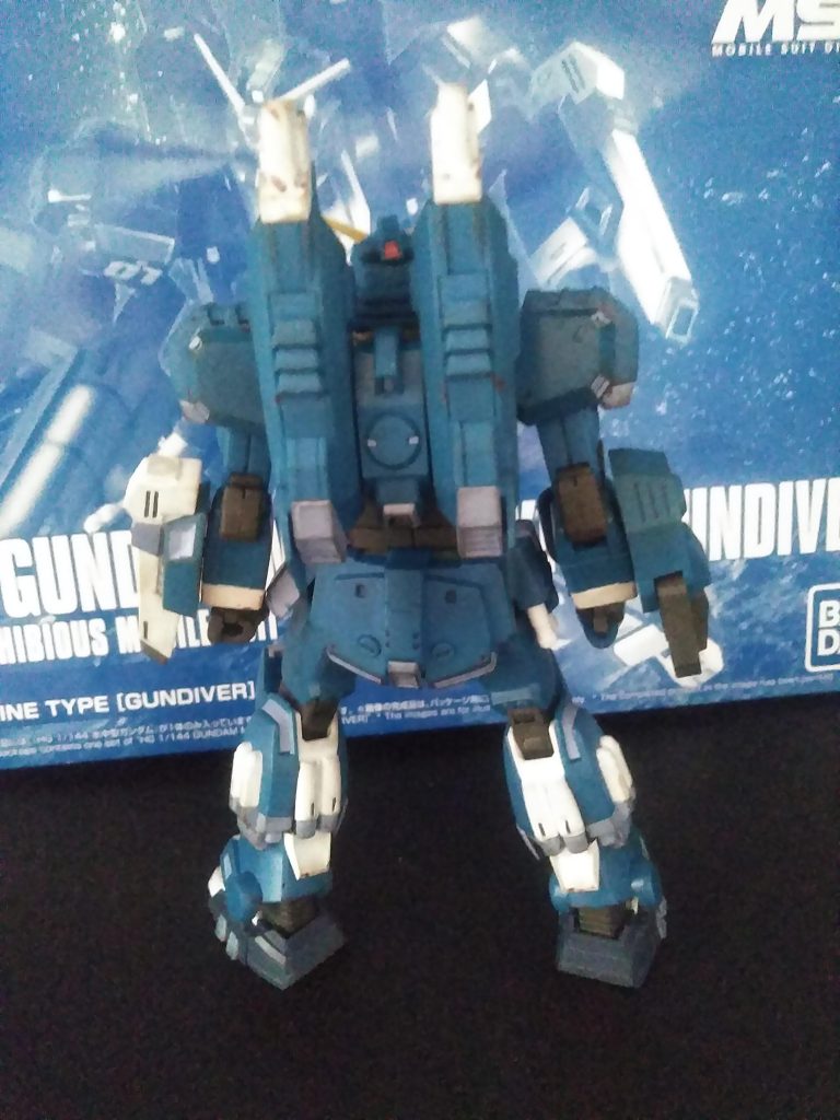 はい。長らく『マウンテンサイクル』に埋もれていた『水中型 ガンダムを罪の精算の為』に組み立てました😊