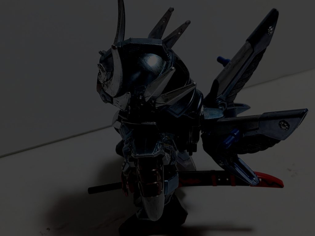 「まだ私はここから動けない…ですがその代わり、君達には目一杯暴れて頂きましょう…」