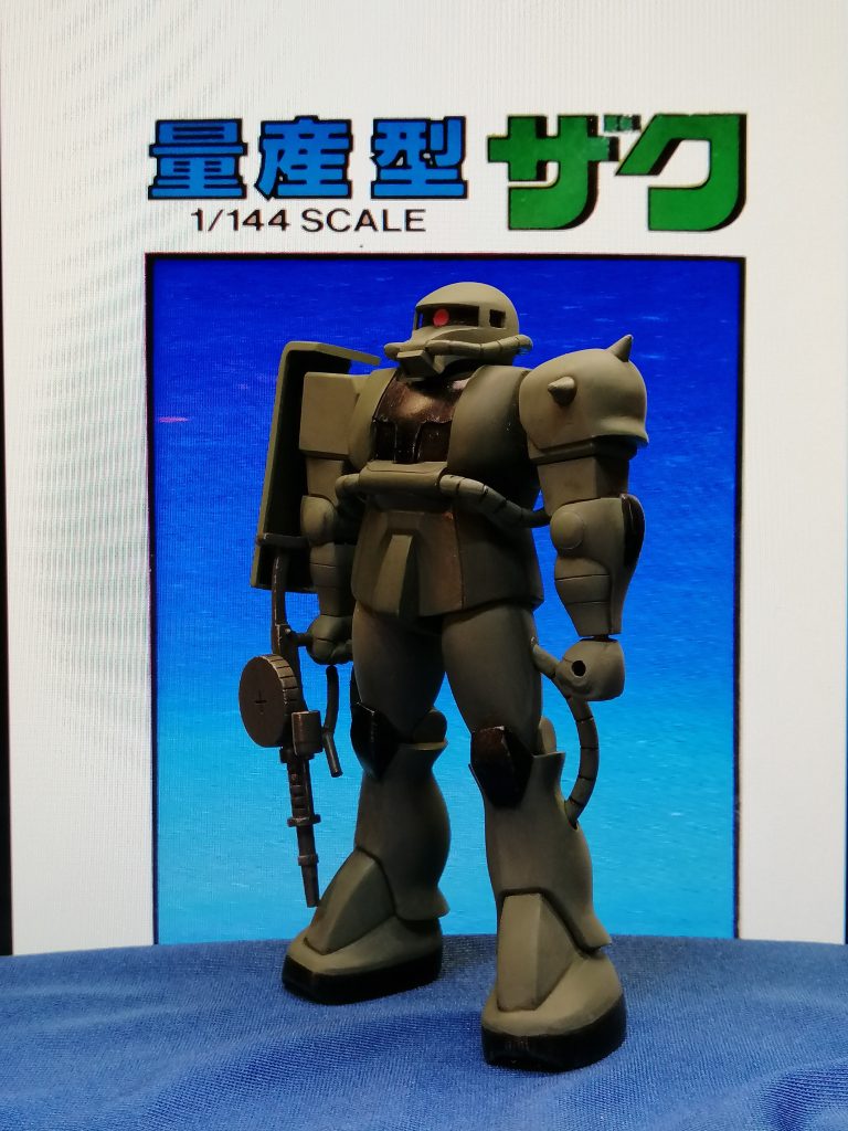 横は設定画に似てるんですが斜めはいまいちです。いつかは有名な斜めから見た大河原氏設定画風も作ってみたいです。