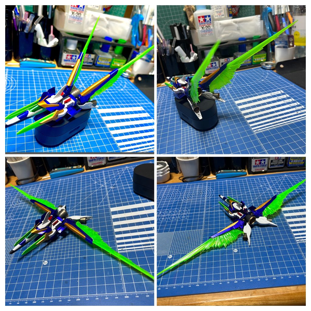 光の翼展開状態。設定上は正面にも防御フィールド的に展開して、突撃することもできますw