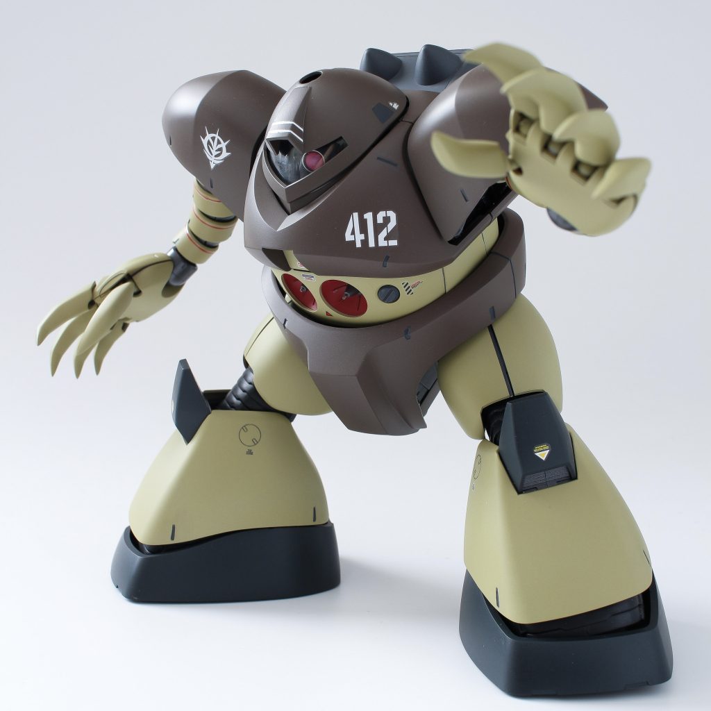 ほとんどを水性ホビーで塗装。