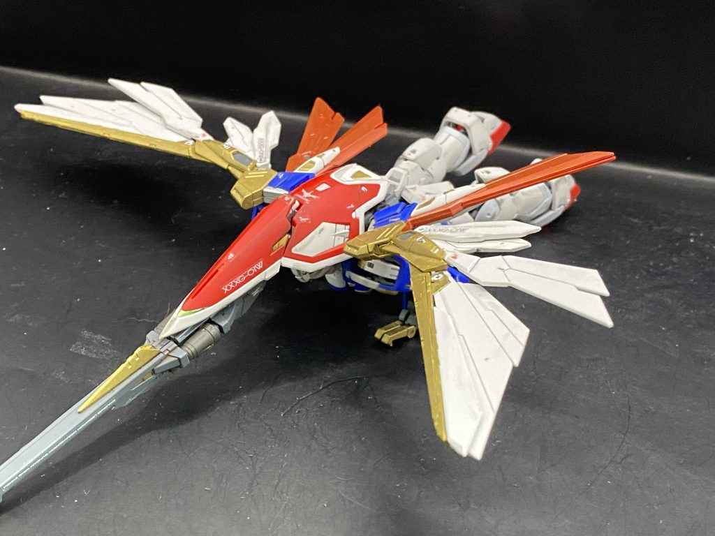 そしてウィングバード形態羽が広げれるのでめちゃくちゃカッコイイ迫力のある変形形態になってます