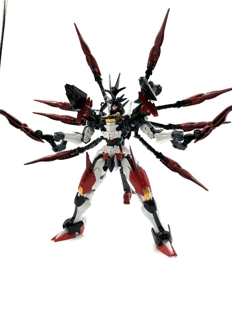 ルブリスイーターザ・グラトニールブリスイーターがパーメットスコアを極限にまで上げた時になる形態ドリルニードルは尻尾のように動かし、10本のニードルで敵を破壊し捕らえバラバラに切り刻み行動不能にするそして・・・