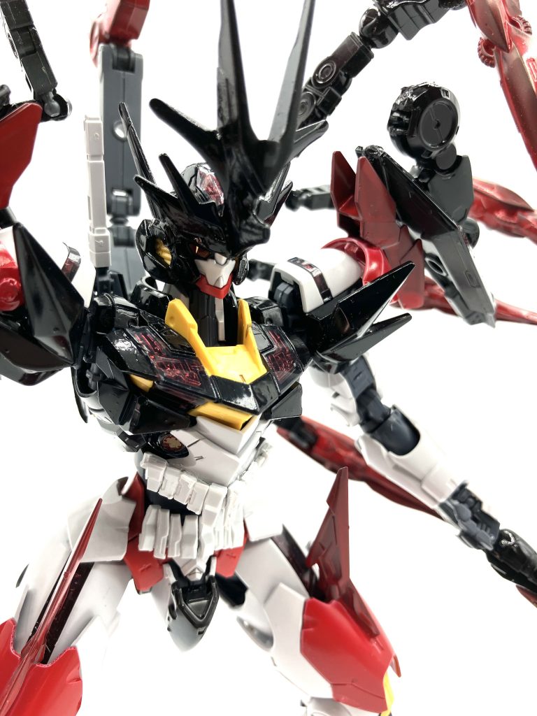 本来なら人を助ける技術になる筈だったガンダムしかしこのガンダムルブリスイーターにはその願いすら喰らうのである