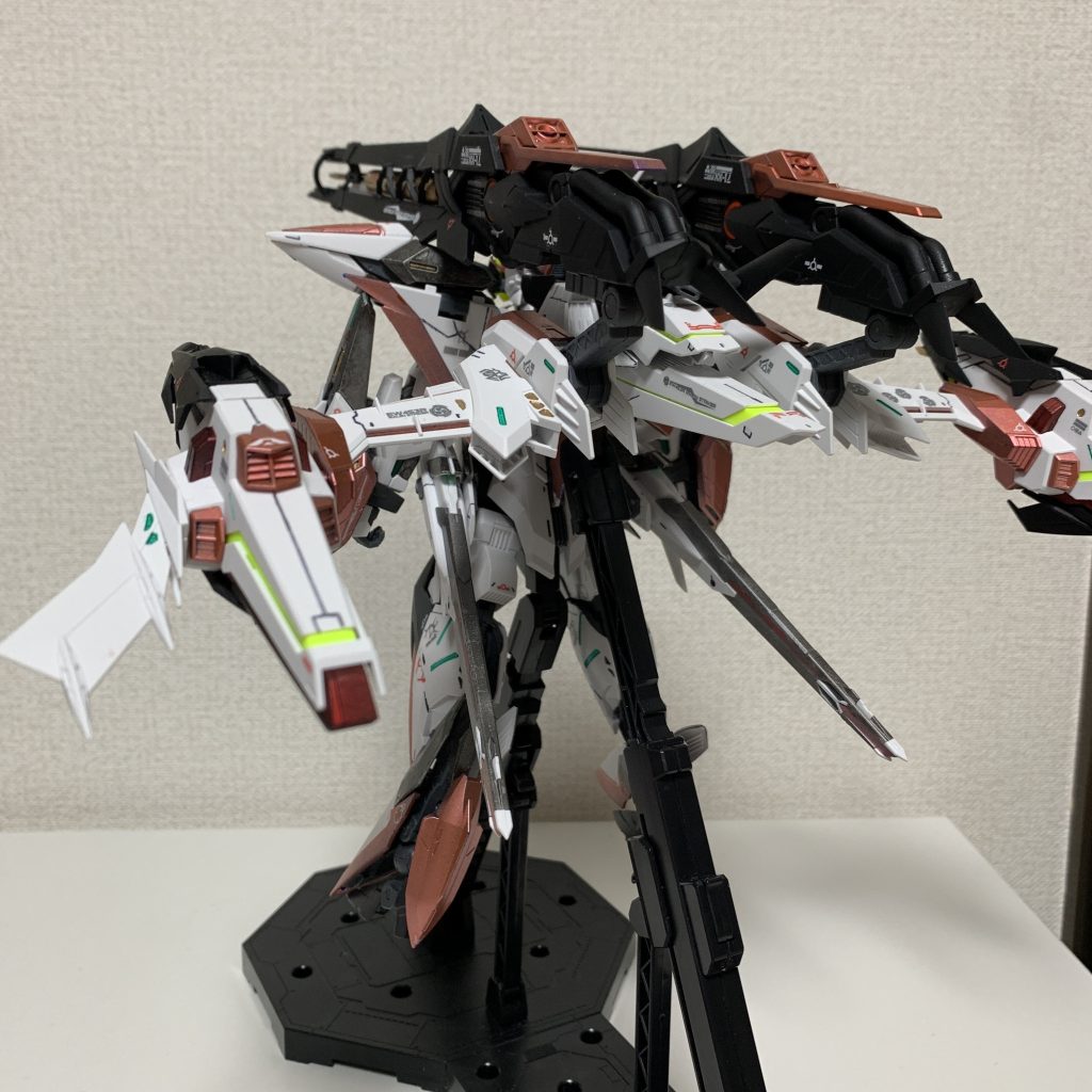 バックショットも素晴らしい(^^)そして…機体ベースはフリーダムと一緒らしいので…