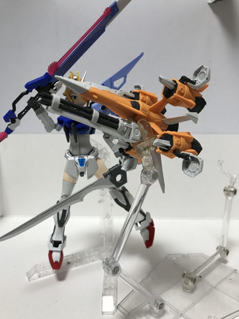 もちろん分離可能、なかなかえぐい火力が積まれてますなこの小型モデルに