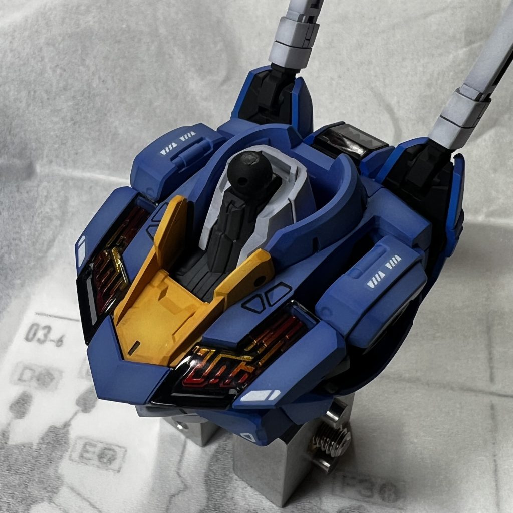 シェルユニットはHGのグラデ配色風にしてます。