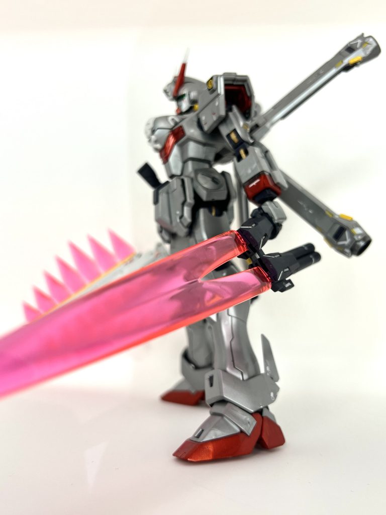 バタフライバスターのサーベルモード、肉厚なビームがかっけえ