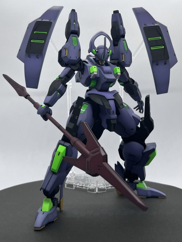 水性ホビーカラーにいい紫がないので、すみれ色にマゼンダ混ぜて調色しました。蛍光グリーンはアクリジョンで吹きました。