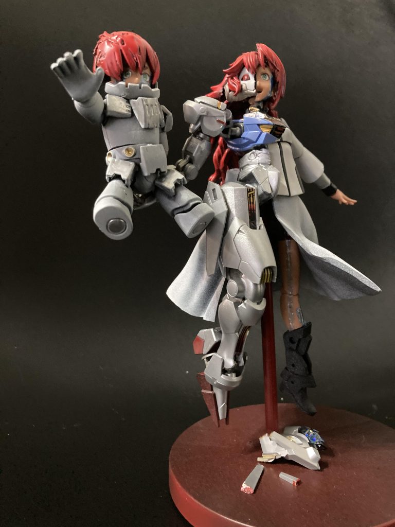 タイトル直訳すると…生まれつきの赤いアザ、母斑。「生まれもった呪縛、宿命」の意味とも、とれそうですね…