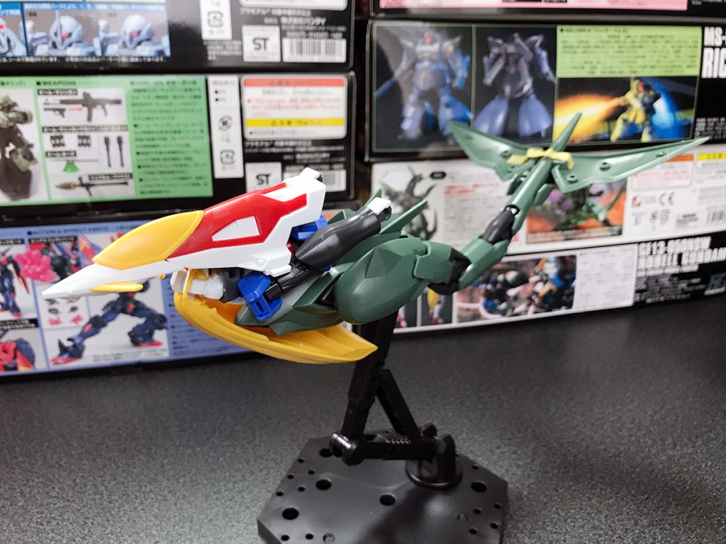 久しぶりに本格的な改造ができました。塗装やカラーリングなど、いろいろ課題が残る仕上がりです……