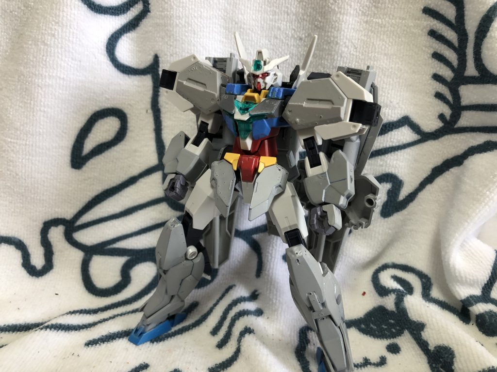 肩の武装は背負うことも可能。(サタニクスの肩のベースの都合)