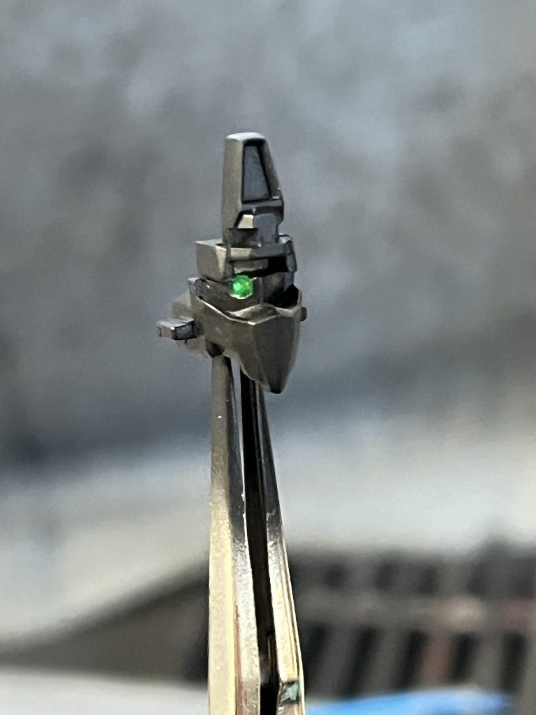 バイザーの中はモノアイに加工しましたが、ほぼ見えません ʅ(◞‿◟)ʃ