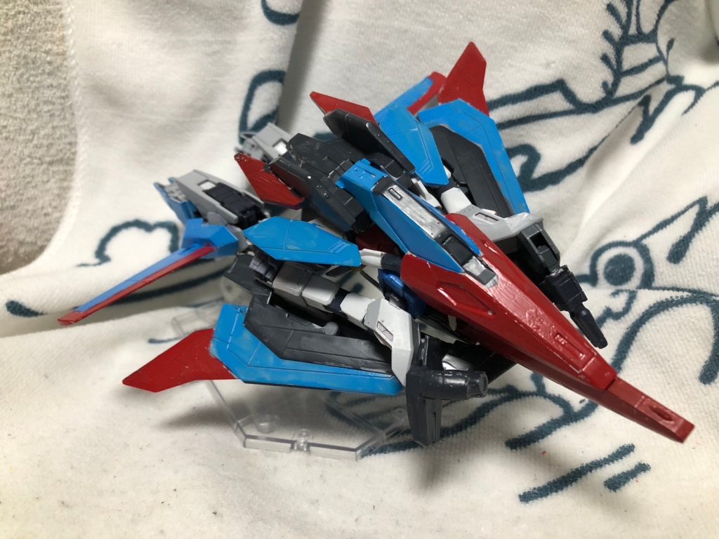 今回の変形はF90(Pタイプ)と同じような変形の仕方になっております。余談だけど、変形後ラムアタックが可能です(スイカバー)