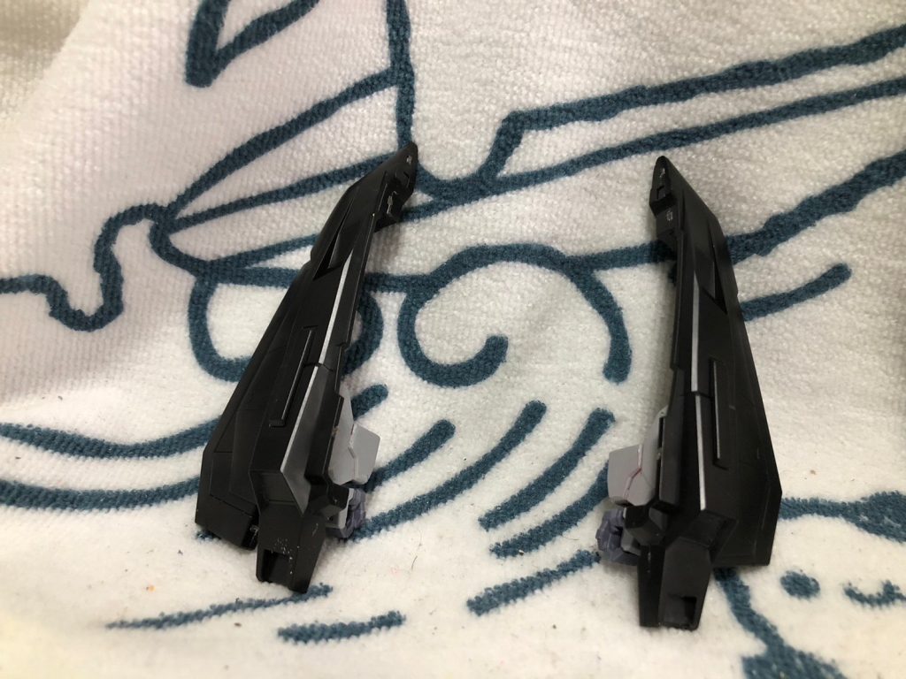 制作に入るんだが，写真が多いため選んで投稿します。まず両腕にZのバインダーを使い作成。