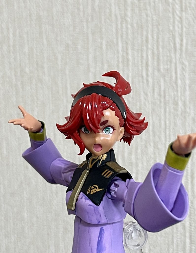 SHシリーズ初挑戦で悩みましたが顔と髪は艶あり、お洋服は艶消し仕上げにしました。