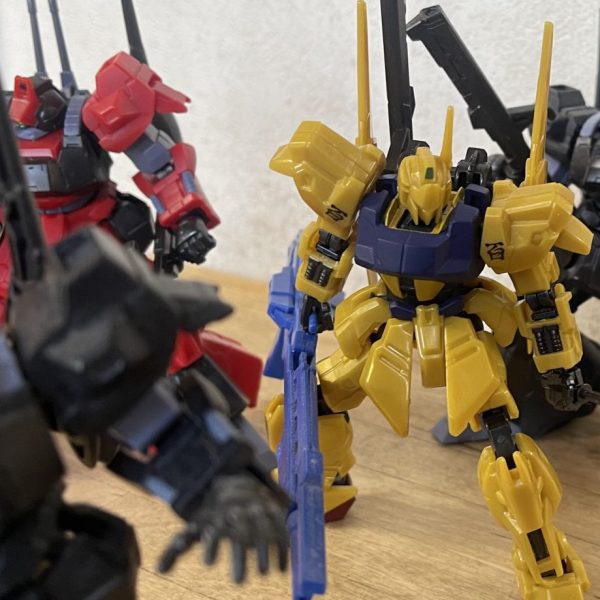 百式とリックディアス