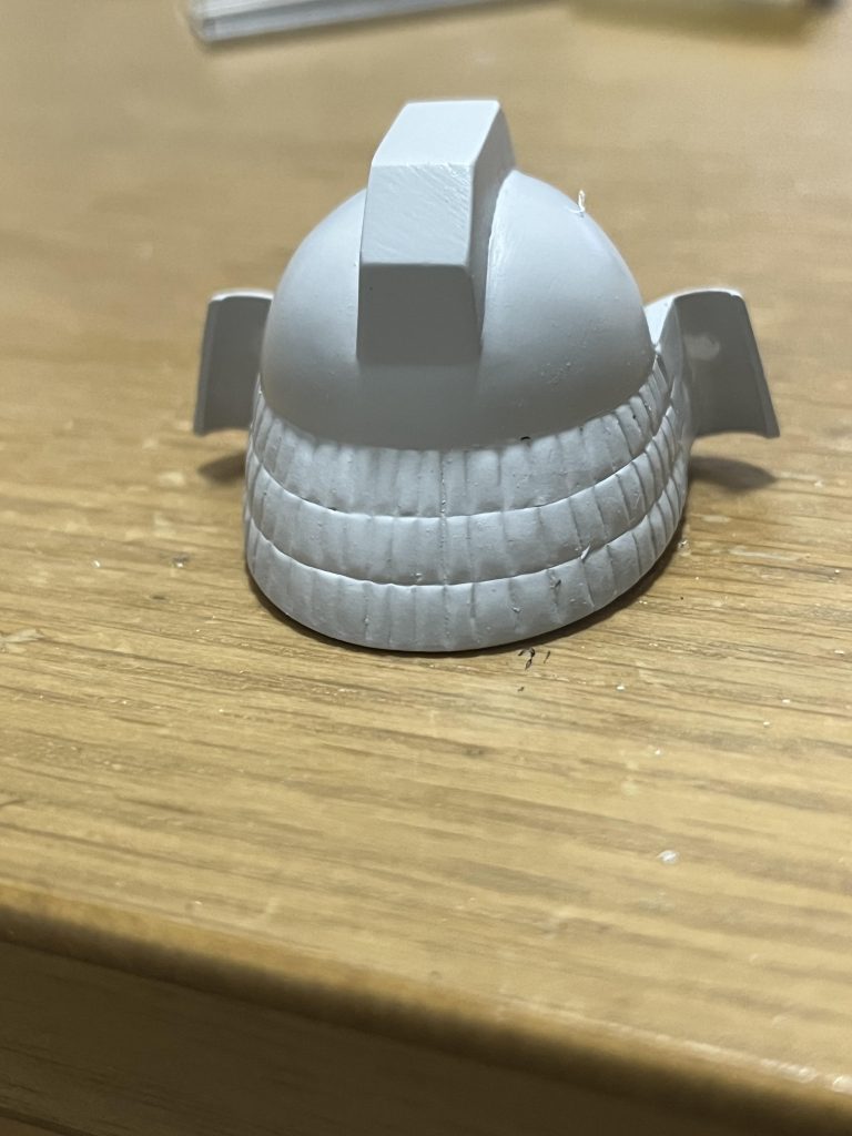 彫り直す前の頭。これはこれで味があるのかもしれない。