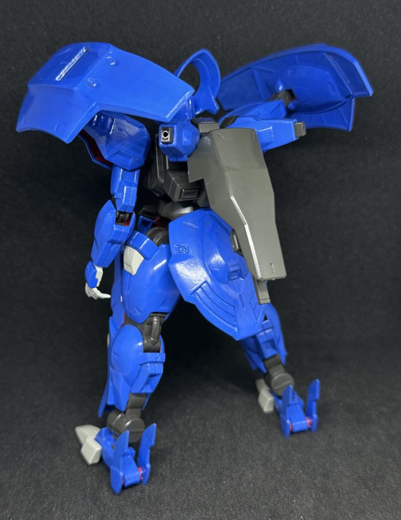 更にバックパックに一般ディランザのシールドを増設