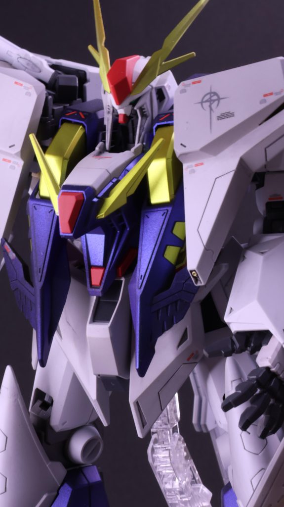 ピントが合う場所を増やすためにF値を最大→ISOをむやみに増やさないようシャッタースピードを遅く→カメラ固定が甘くブレ写真量産…。大人しく横撮りしてトリミングしたほうがいいのかな?(ミラーレス一眼初心者)