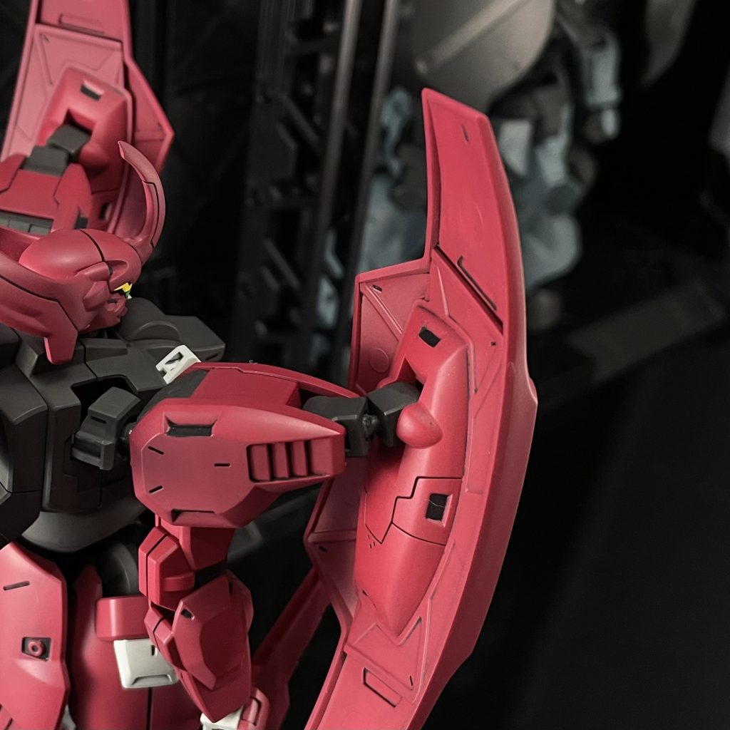 接続軸をボールジョイントに置換してます。