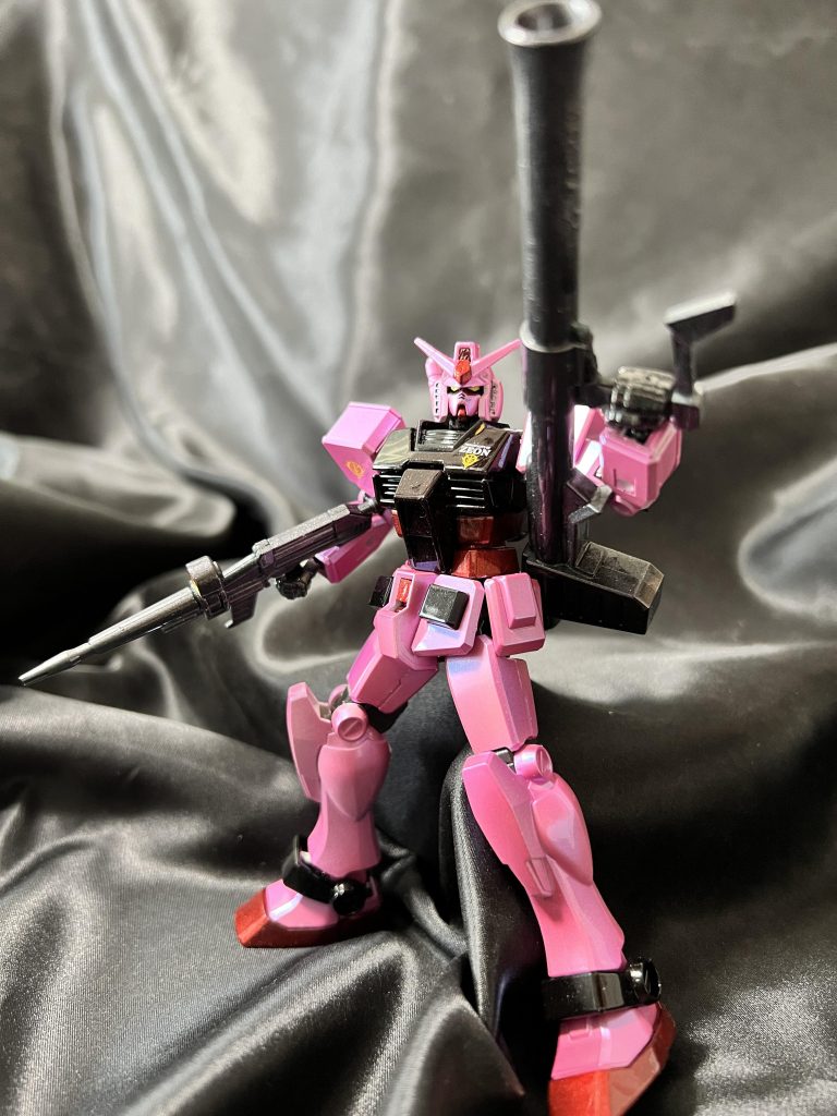 ピンクが明るすぎる感じでしたが、焦茶色や赤を濃い目にしてバランスを考えてみました💦