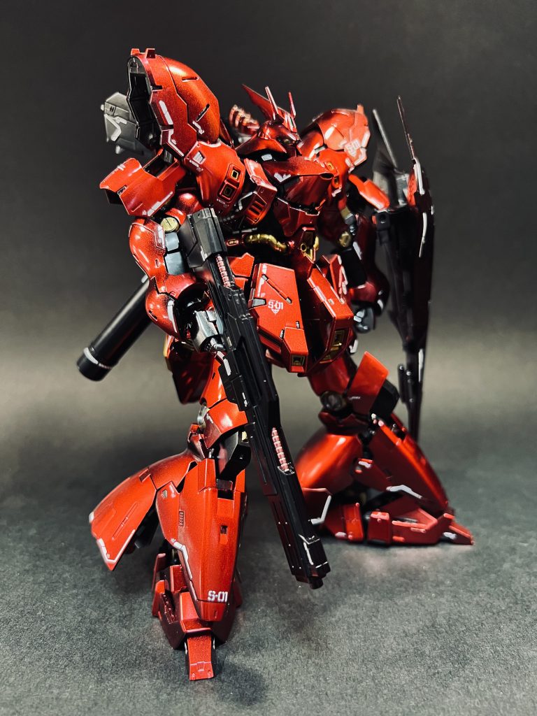 頭は途中でクリアレッドがなくなり、急遽ディープクリアレッドで塗装しました。