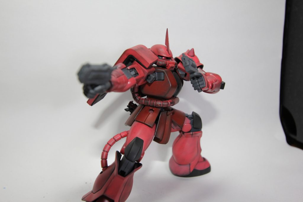 ピストル２丁持ち