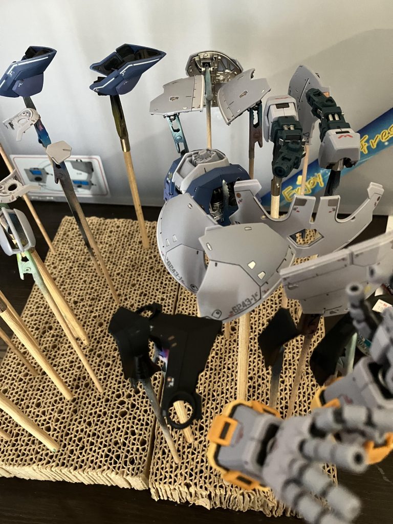 その他はつや消しと墨入れのみの簡単仕上げです。