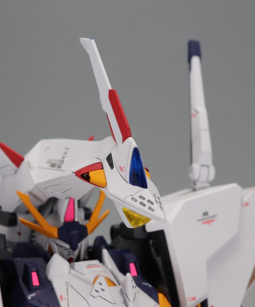 機首にメタルパーツでバルカン砲を追加。