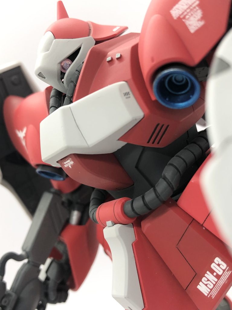 モノアイは100均アイテム。