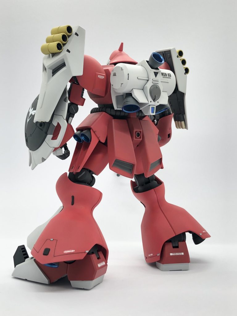 ランドセルはグレーから白に変更。