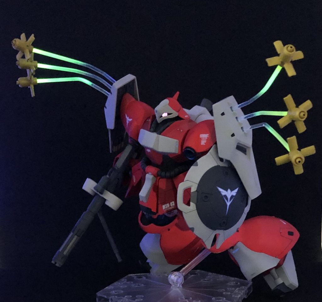 ファンネル展開。