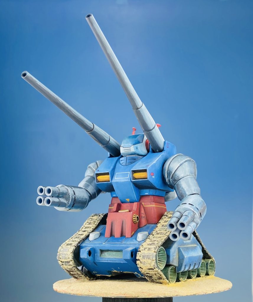 CDに紙粘土盛り付けてベースにしてます。超お手軽