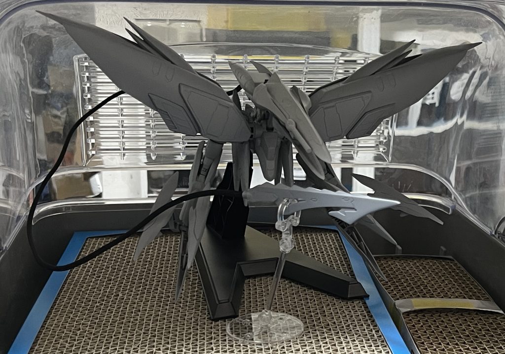 パテ整形終わってサフ状態です