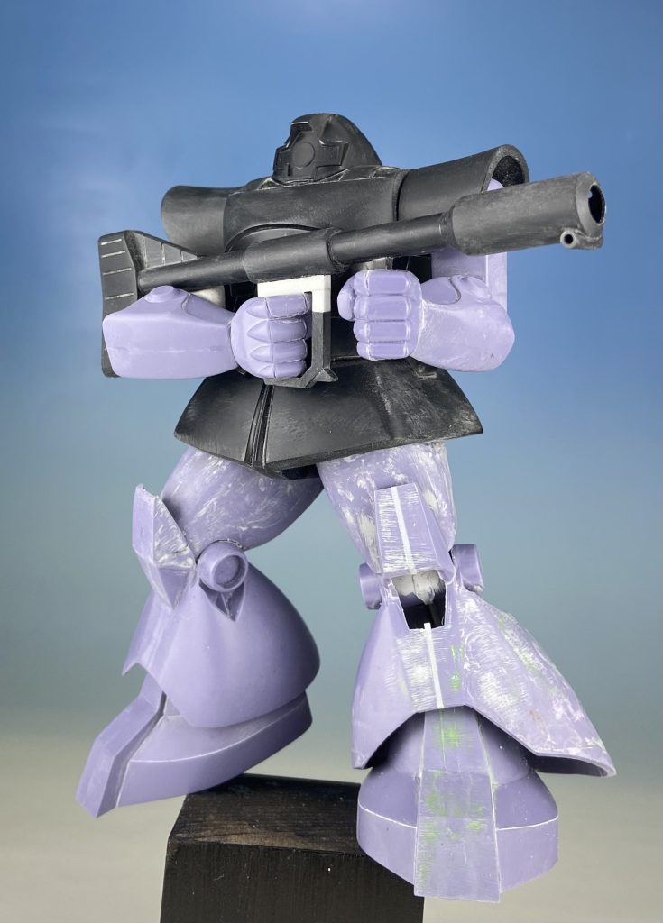 脚を太くして、ええ感じにポーズを調整したくらい。