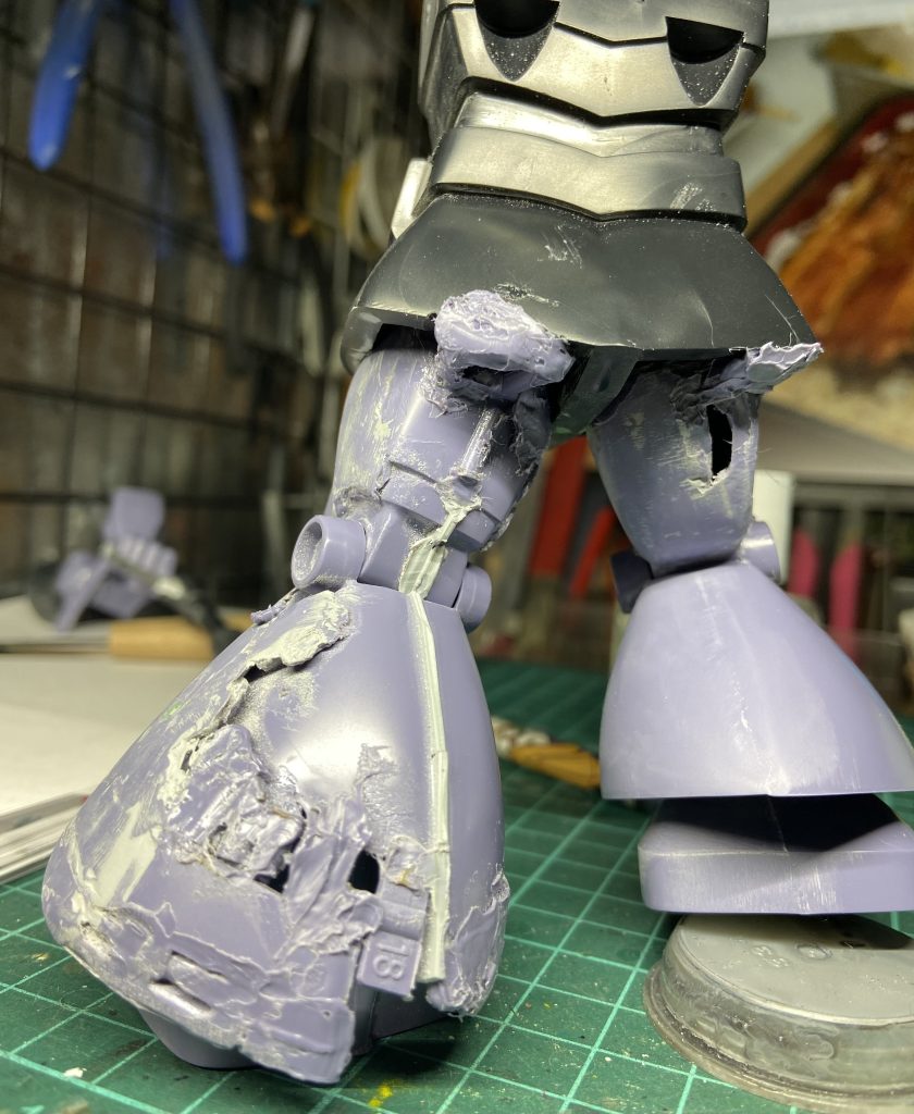 ボリュームアップは左脚のみ。かなりのランナー使ってます。エコ