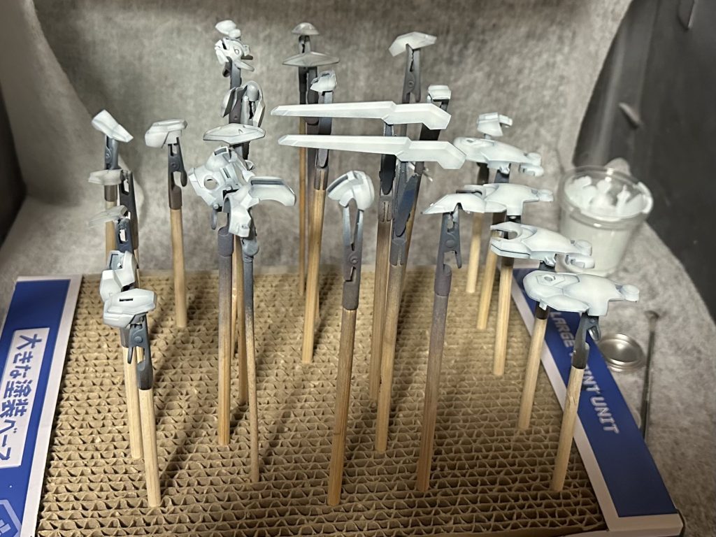 グラデーションしてこんな感じ。仕上がり見たらフルバーニアンみたいになりましたね笑狙った感じの色味は出せたので満足です！