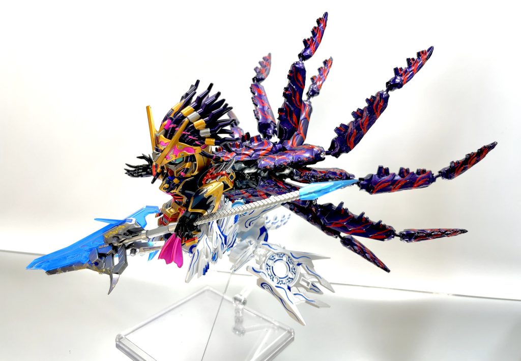 タコ足は9割型レジンの塊なのでひたすら重く、この写真を撮ったあとにスタンドの3mm軸が破断しました…