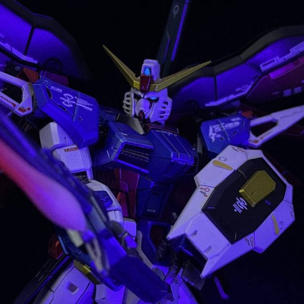 RG デスティニーガンダム マットキャンディ塗装