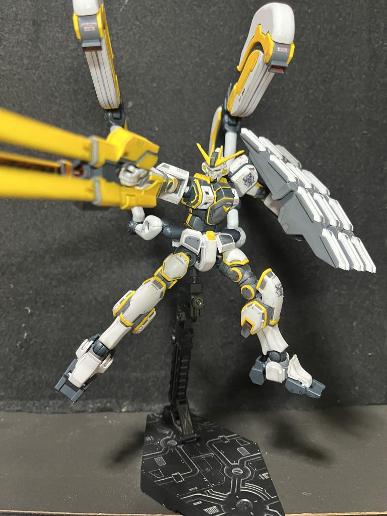 ゴッツイレールガンもロマンがたっぷりでとてもカッコイイ！