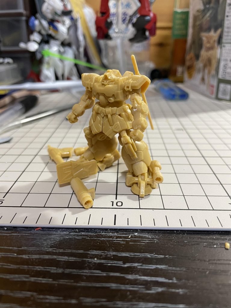 合わせ目消し＋気になった箇所を穴あけ