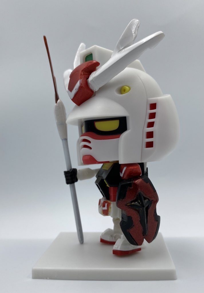 シールドと角はスクラッチです