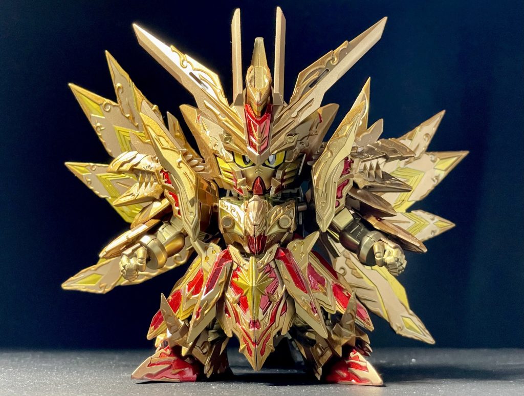 正面。今回初めて、ベース塗装にラッカー系のメタリックカラーを使用してみました。