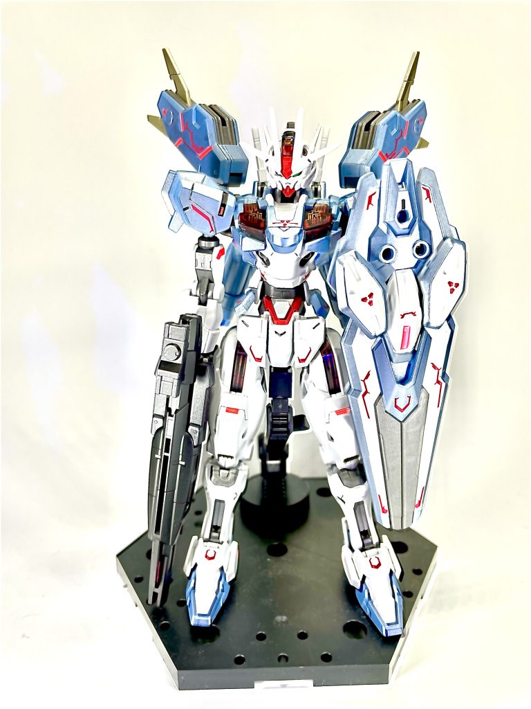 素立ち部分的に蛍光塗料で光らせていますが、ほとんどわかりませんね