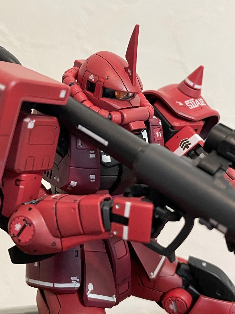 獲物を狙ってる目のギラツキ感がたまんないですね〜😄