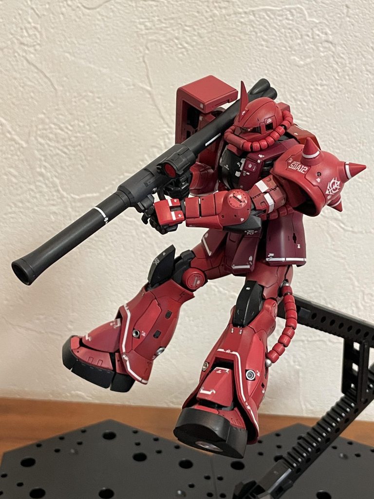 バズーカでサラミスを攻撃しているようなシーンでイチオシです。