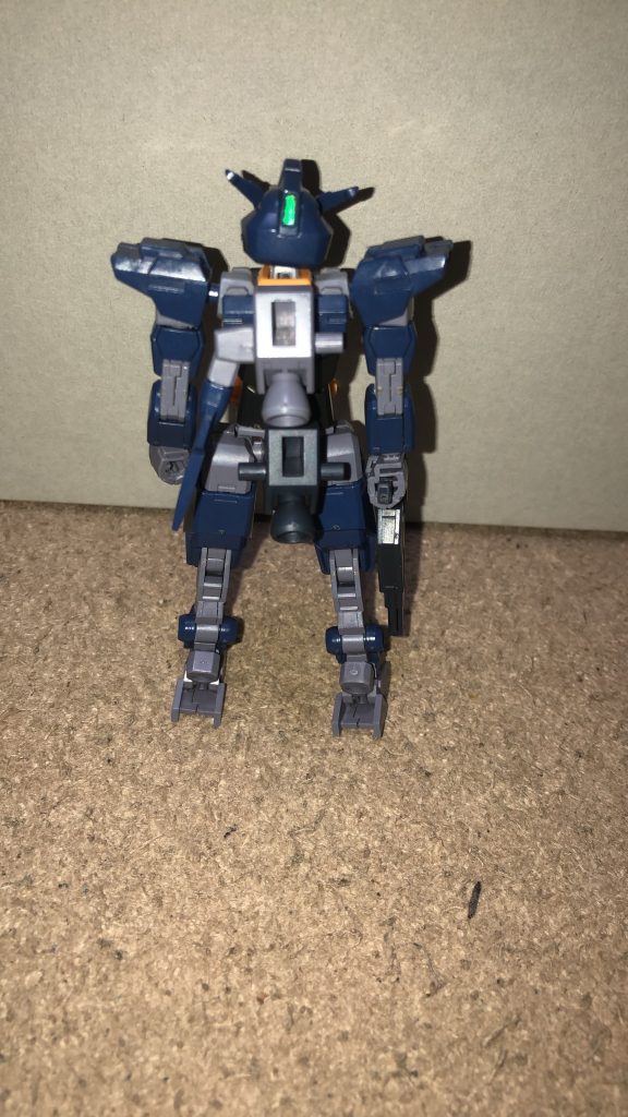 カイト専用機はリアアーマー部にバックパックを追加装備している。それ以外は特に変わっていない()武装 コアスプレーガン、コアサーベルII